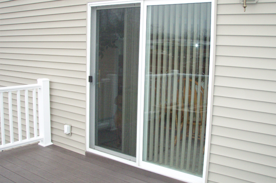 Rubidoux-screen-door-repair